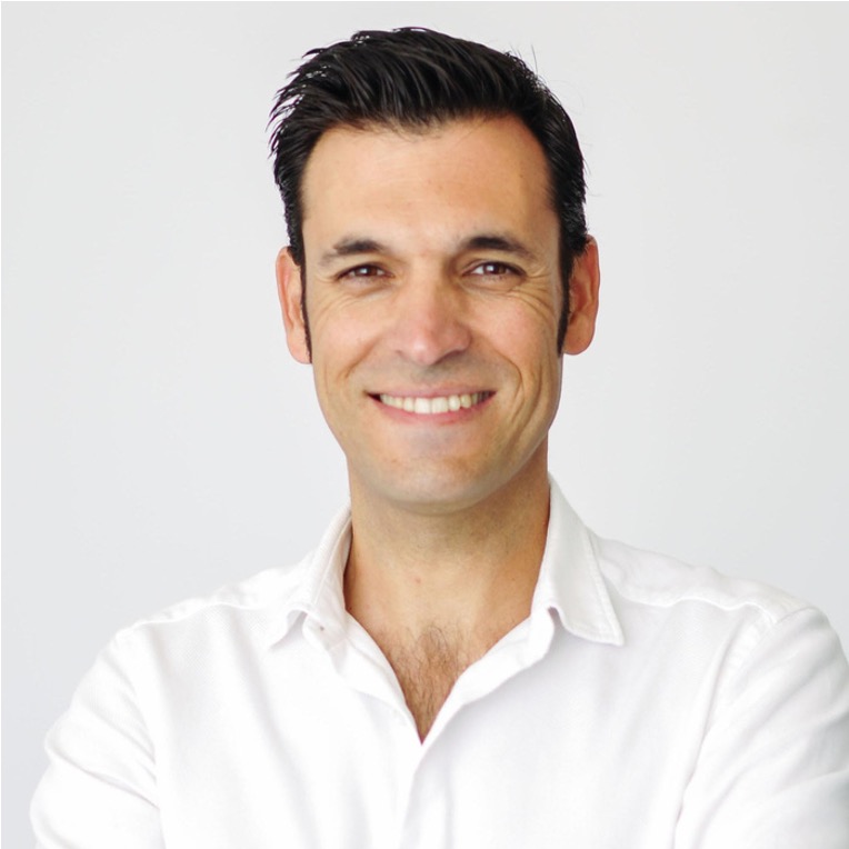 CARLOS CORREIA